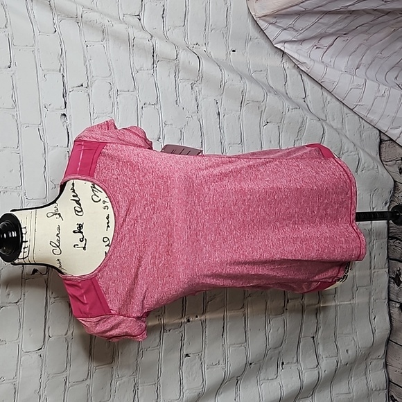 C9 Champion Pink Athletic Top Size XS NWT - Picture 1 of 5